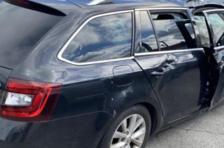 Interrupteur de leve vitre arriere gauche SKODA OCTAVIA 4