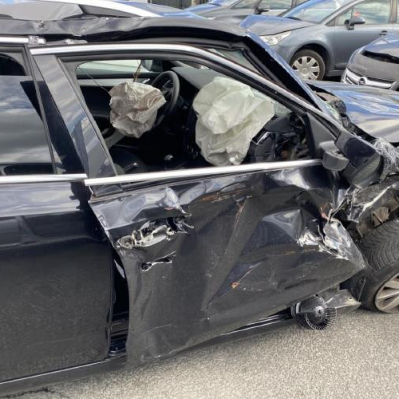 Interrupteur de leve vitre arriere gauche SKODA OCTAVIA 4 Photo n°8