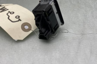 Interrupteur de leve vitre avant droit MERCEDES CLASSE C 204