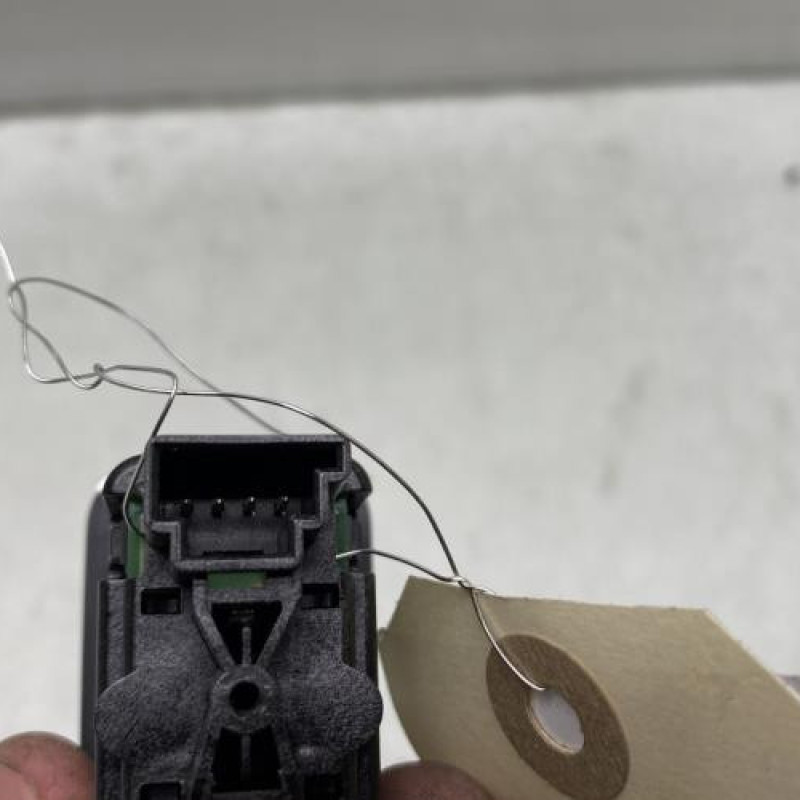 Interrupteur de leve vitre avant droit MERCEDES CLASSE C 204 Photo n°3