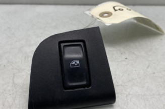 Interrupteur de leve vitre avant droit SKODA OCTAVIA 3