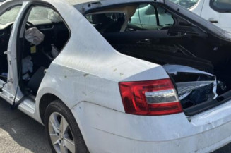 Interrupteur de leve vitre avant droit SKODA OCTAVIA 3