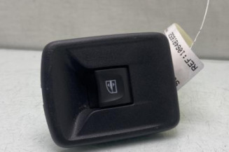 Interrupteur de leve vitre avant droit DACIA SANDERO 2 Photo n°1