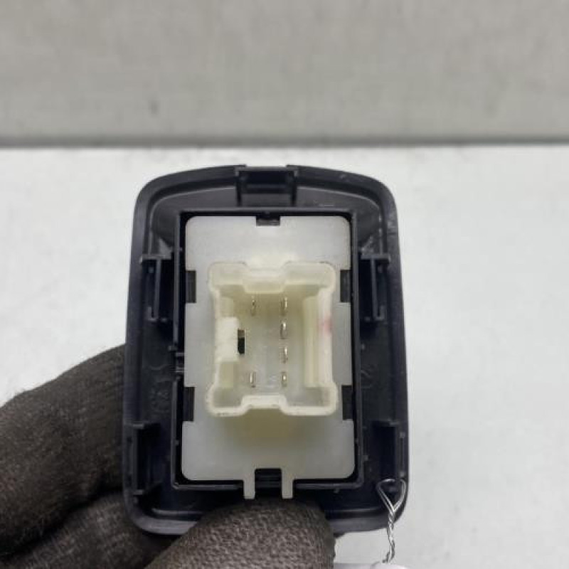 Interrupteur de leve vitre avant droit DACIA SANDERO 2 Photo n°3