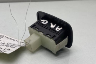 Interrupteur de leve vitre arriere gauche PEUGEOT 508 1 SW Photo n°1