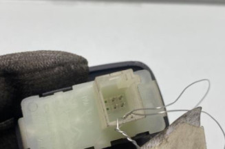 Interrupteur de leve vitre arriere gauche PEUGEOT 508 1 SW