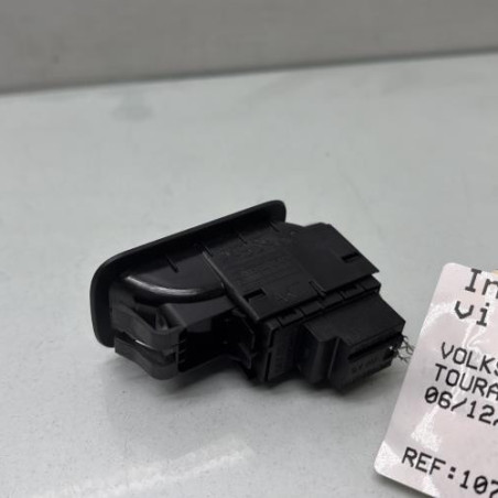 Interrupteur de leve vitre arriere gauche VOLKSWAGEN TOURAN 3