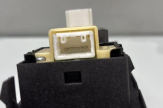 Interrupteur de leve vitre avant droit LEXUS IS 2