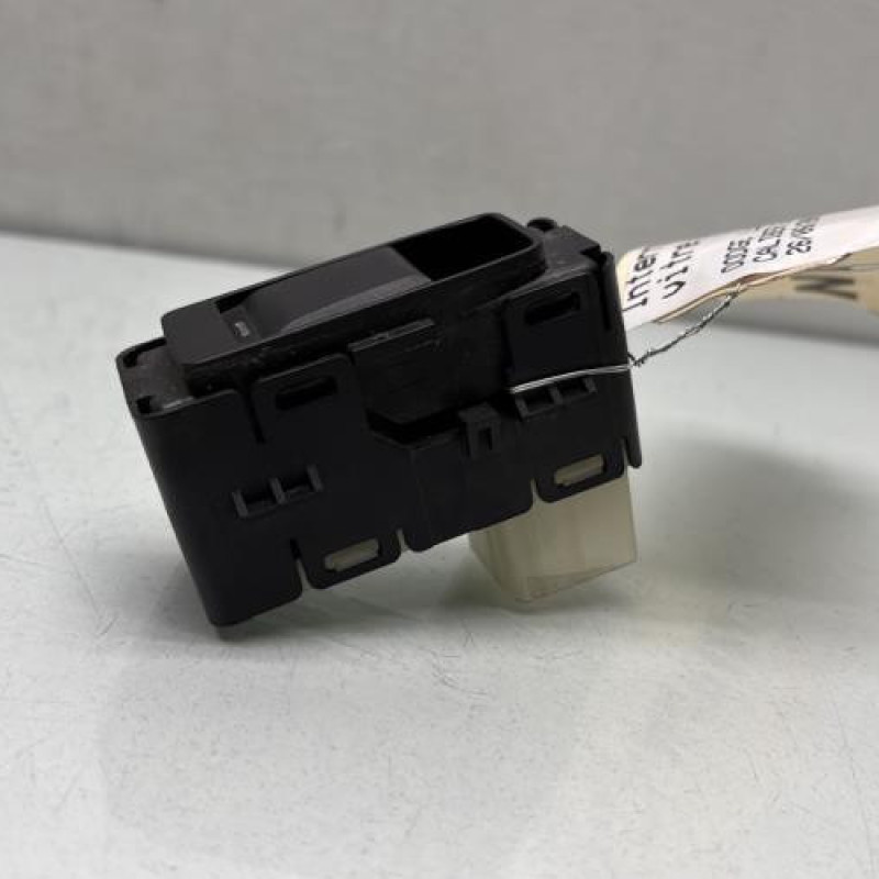 Interrupteur de leve vitre avant droit DODGE CALIBER Photo n°5