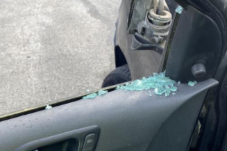 Interrupteur de leve vitre avant droit VOLKSWAGEN POLO 4