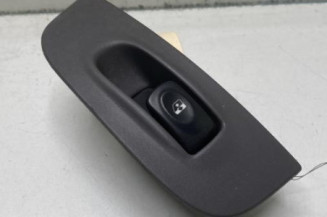 Interrupteur de leve vitre avant droit RENAULT MEGANE 1 Photo n°1