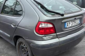 Interrupteur de leve vitre avant droit RENAULT MEGANE 1