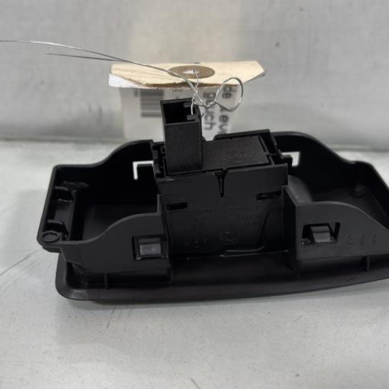 Interrupteur de leve vitre arriere gauche SEAT ATECA Photo n°2