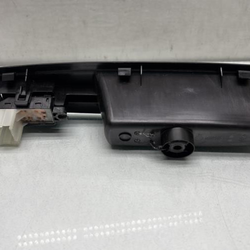 Interrupteur de leve vitre arriere droit RENAULT KADJAR Photo n°2