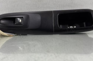 Interrupteur de leve vitre avant droit PEUGEOT 406 Photo n°1