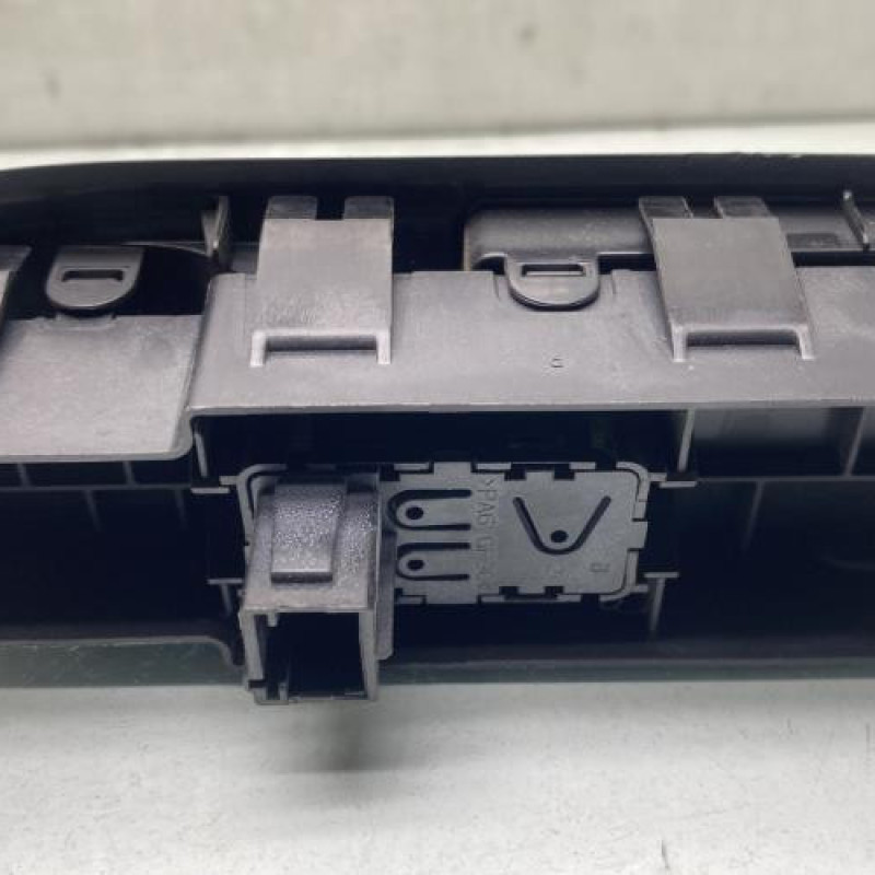 Interrupteur de leve vitre avant droit CITROEN C3 2 Photo n°3