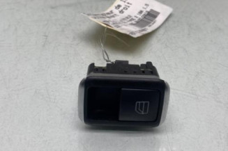 Interrupteur de leve vitre avant droit MERCEDES CLASSE A 176 Photo n°1