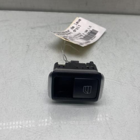 Interrupteur de leve vitre avant droit MERCEDES CLASSE A 176 Photo n°1