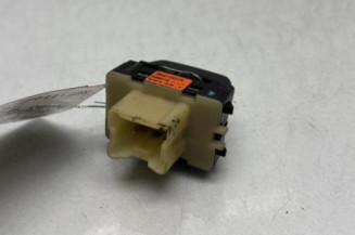 Interrupteur de leve vitre avant droit DACIA SANDERO 2