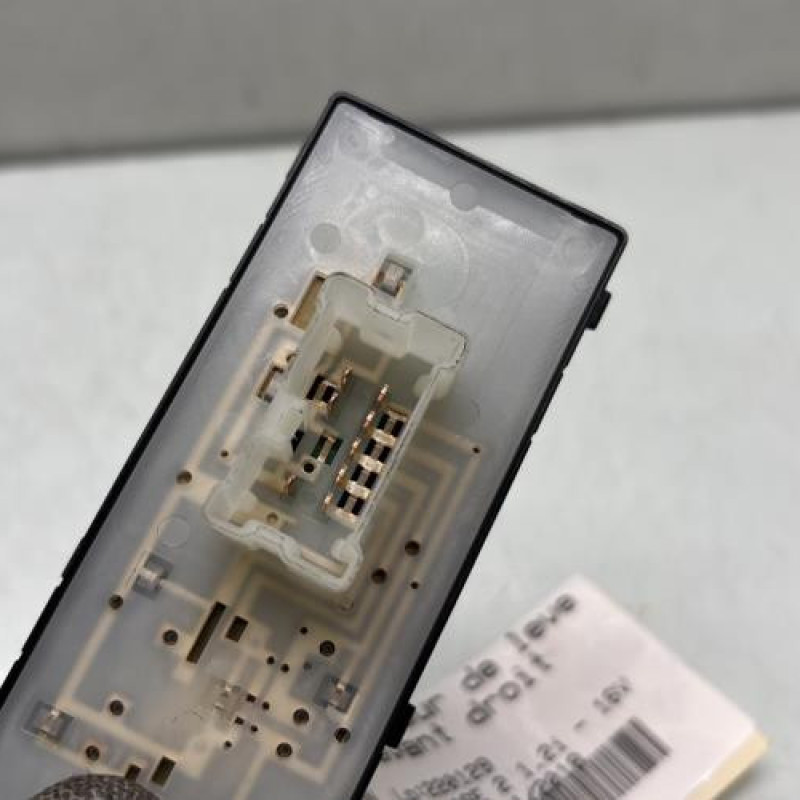 Interrupteur de leve vitre avant droit NISSAN QASHQAI 2 Photo n°3