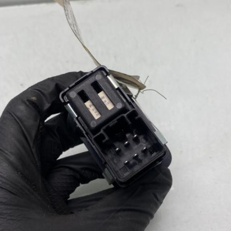 Interrupteur de leve vitre arriere droit JEEP CHEROKEE 4 Photo n°3