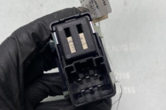 Interrupteur de leve vitre arriere gauche JEEP CHEROKEE 4