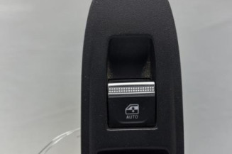 Interrupteur de leve vitre arriere droit RENAULT CLIO 5