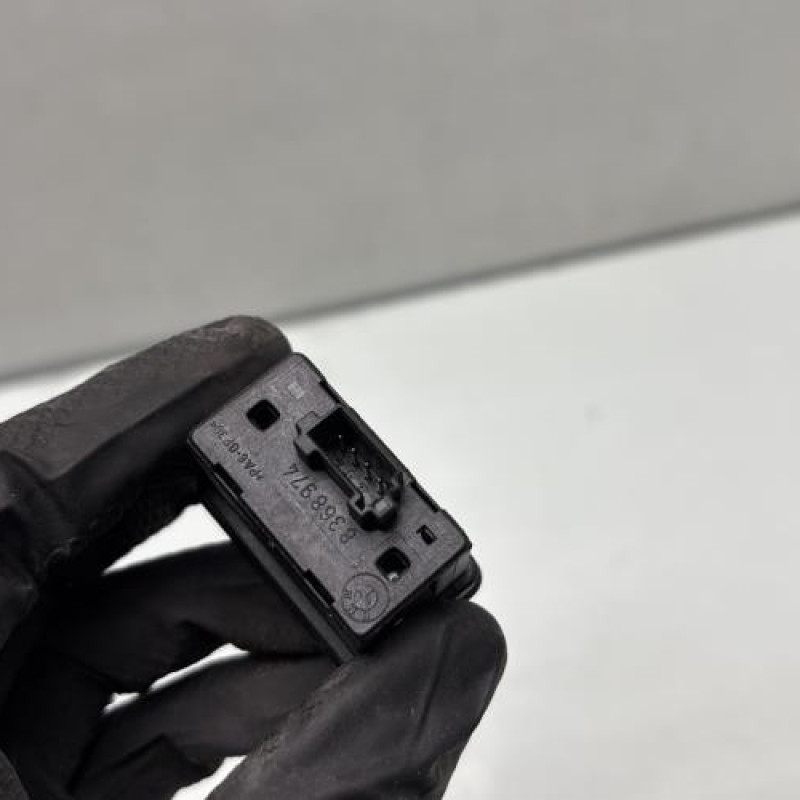 Interrupteur de leve vitre arriere droit BMW SERIE 5 E39 Photo n°3