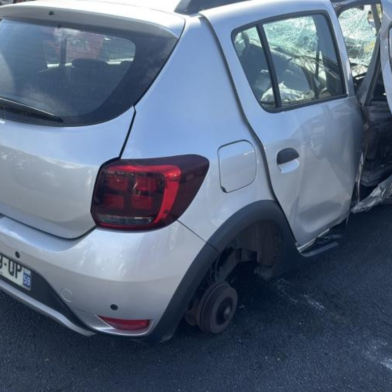 Interrupteur de leve vitre arriere gauche DACIA SANDERO 2 Photo n°6