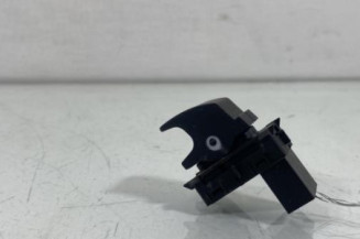 Interrupteur de leve vitre arriere gauche VOLKSWAGEN POLO 6