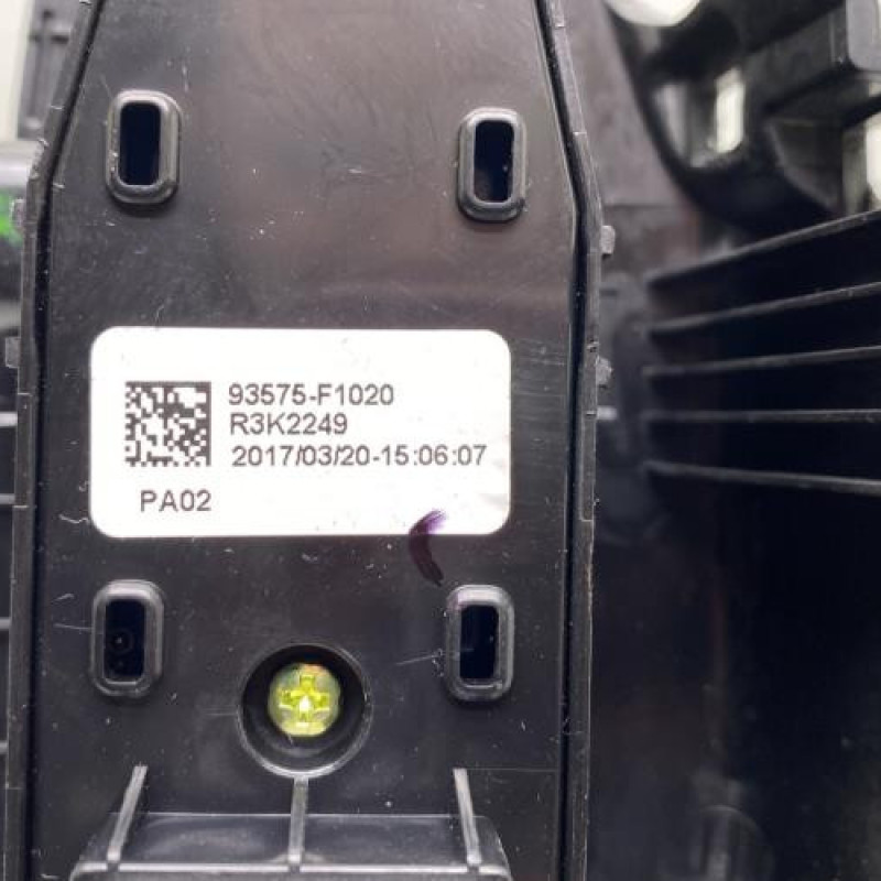 Interrupteur de leve vitre avant droit KIA SPORTAGE 4 Photo n°4