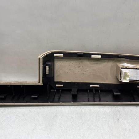 Interrupteur de leve vitre avant droit SKODA SUPERB 2