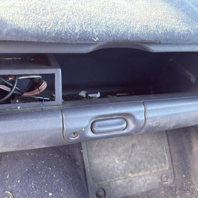 Interrupteur de leve vitre avant droit RENAULT ESPACE 3 Photo n°20