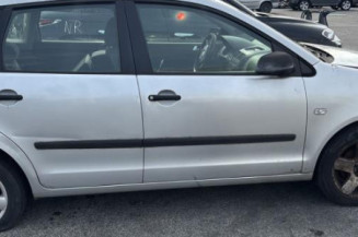 Pretensionneur de ceinture avant droit VOLKSWAGEN POLO 4