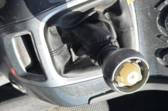 Reservoir essence PEUGEOT 5008 1
