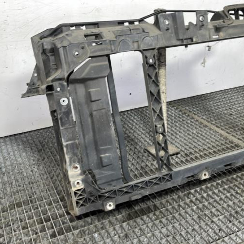 Face avant FORD FIESTA 6 Photo n°2