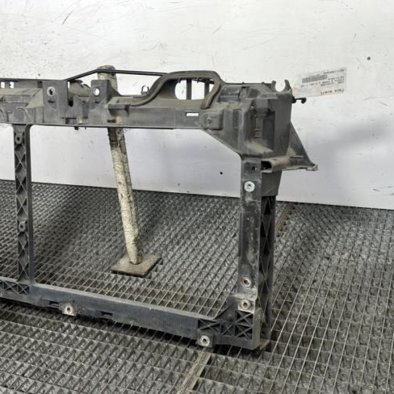 Face avant FORD FIESTA 6 Photo n°3