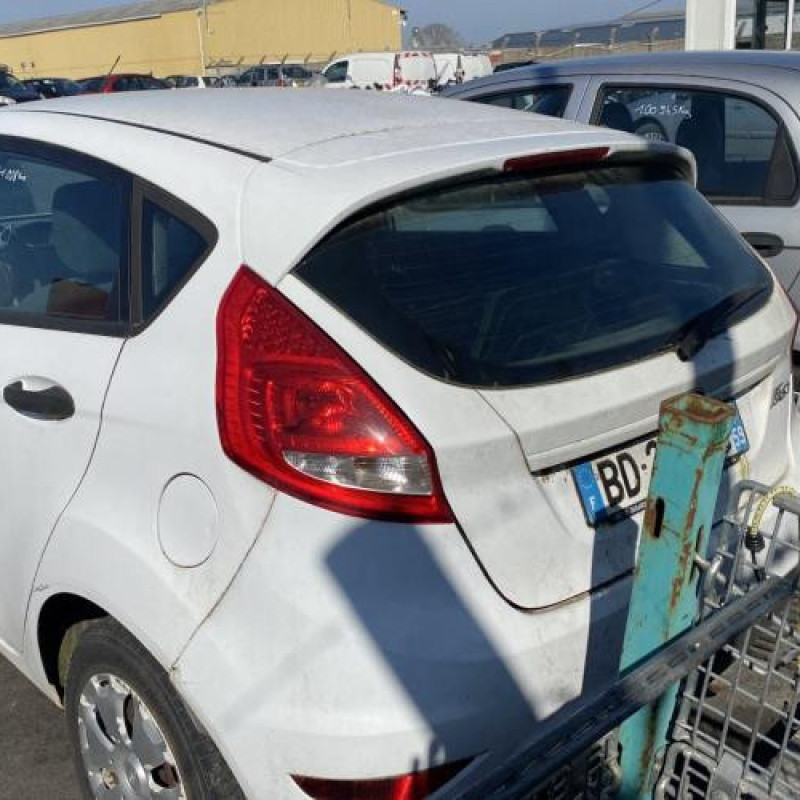 Face avant FORD FIESTA 6 Photo n°8