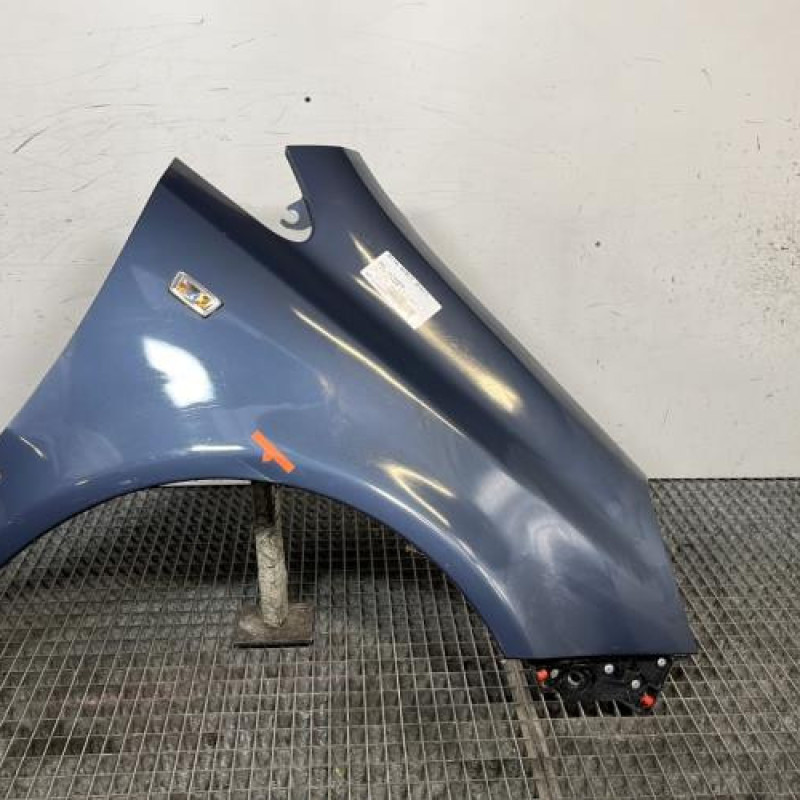 Aile avant droit OPEL CORSA D Photo n°1