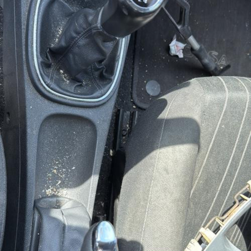 Aile avant droit OPEL CORSA D Photo n°19