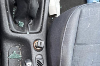 Aile avant gauche PEUGEOT 406