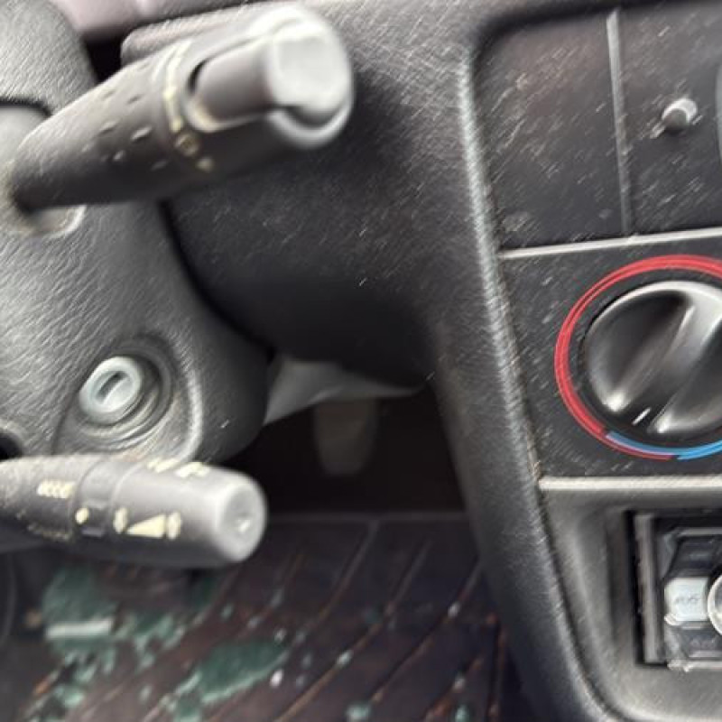 Aile avant gauche PEUGEOT 406 Photo n°17