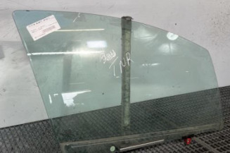Vitre avant droit TOYOTA YARIS 3