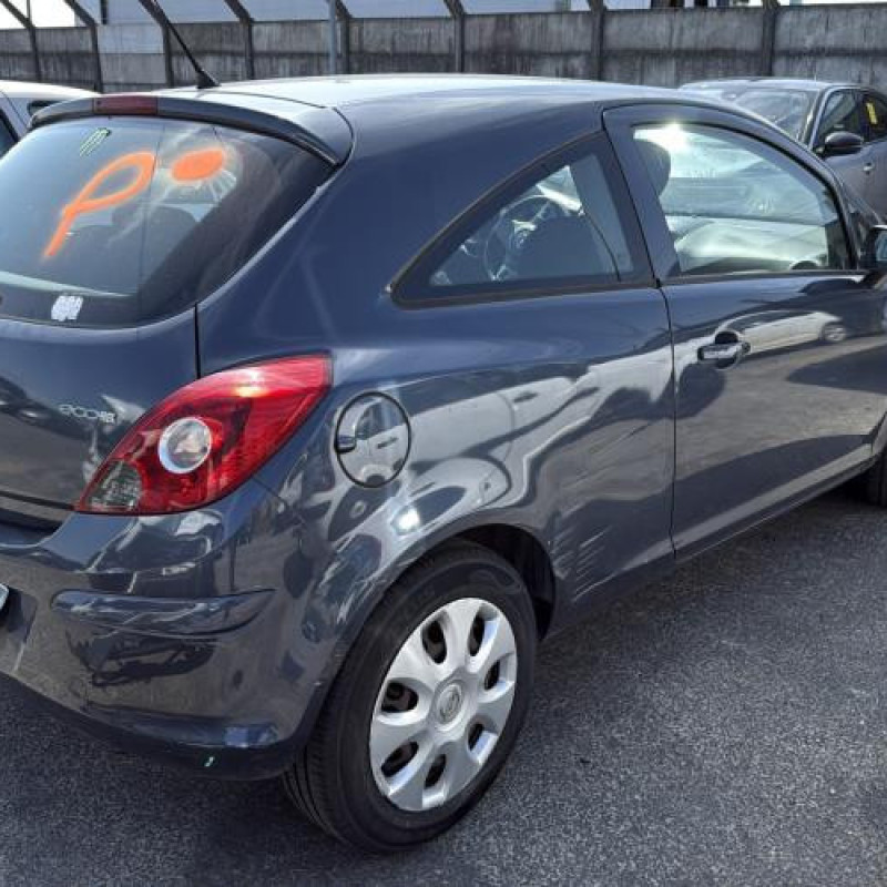 Capot OPEL CORSA D Photo n°13