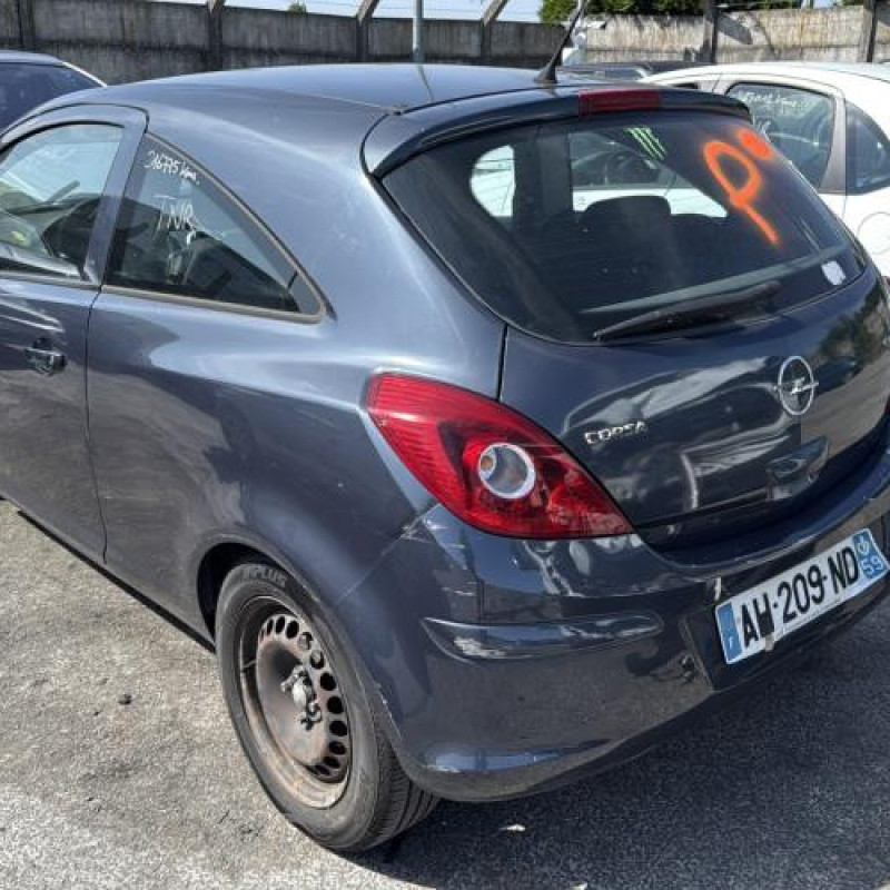 Capot OPEL CORSA D Photo n°14