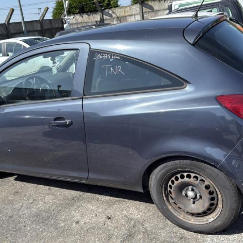 Capot OPEL CORSA D Photo n°16