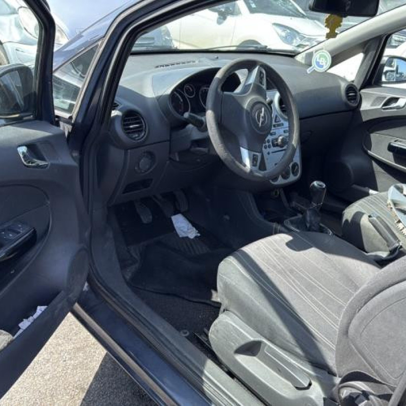 Capot OPEL CORSA D Photo n°20