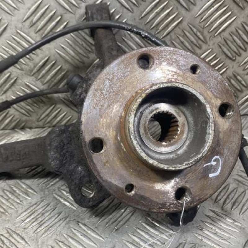 Pivot de moyeu avant gauche RENAULT MEGANE 1 Photo n°1