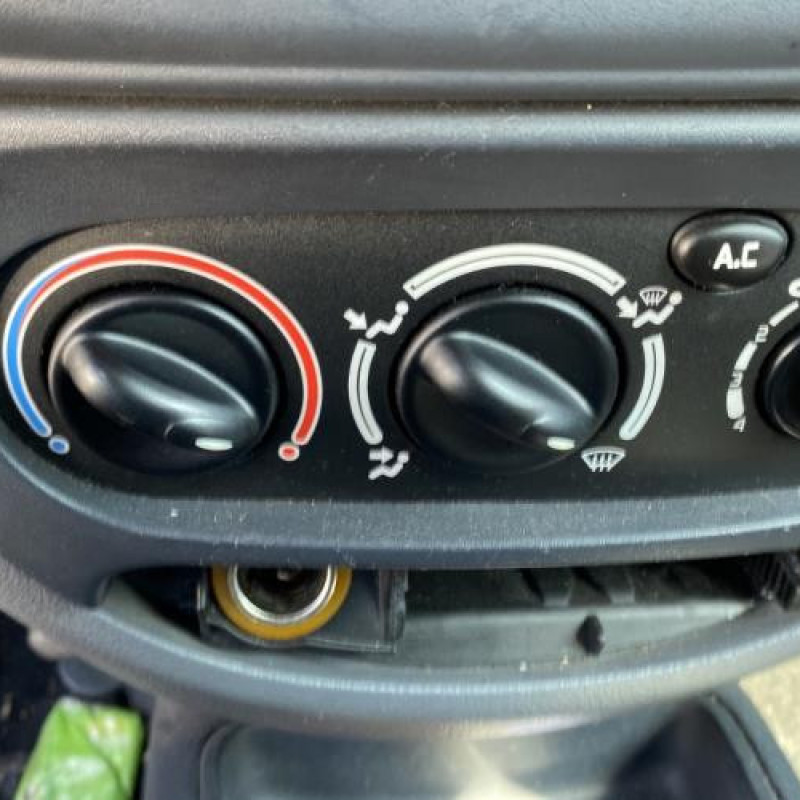 Pivot de moyeu avant gauche RENAULT MEGANE 1 Photo n°18