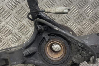 Pivot de moyeu avant droit PEUGEOT PARTNER 2